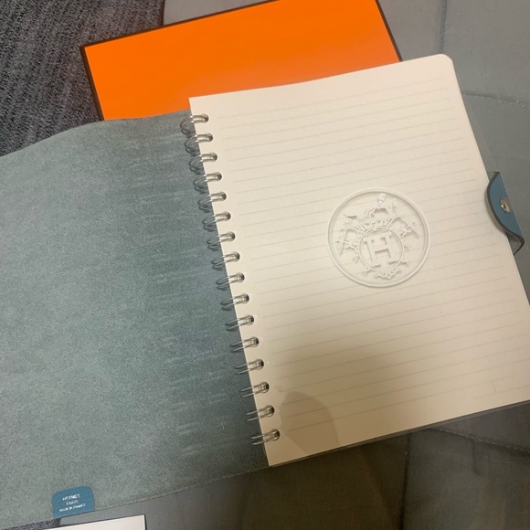 BNIB Hermes Notebook - Picture 3 of 8